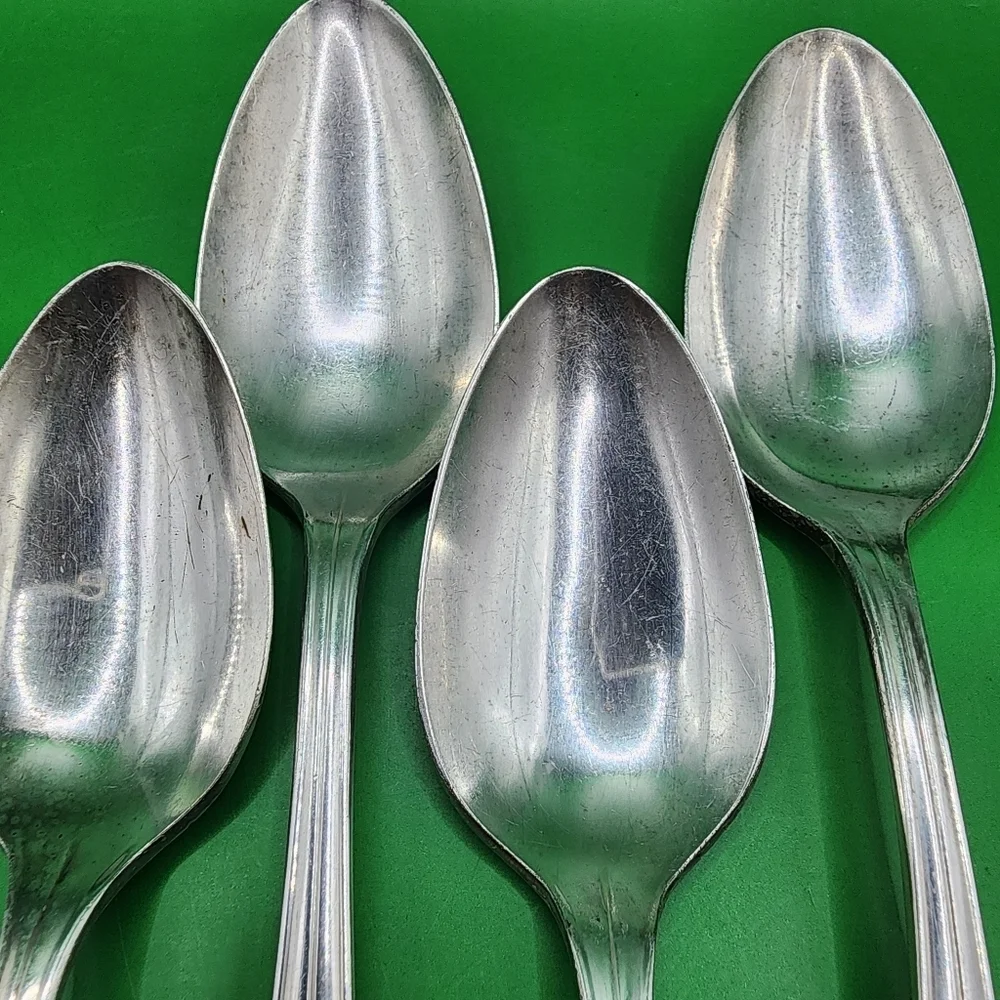 Wm Rogers 1937 Memory Hiawatha Silverplate Spoons 7.25